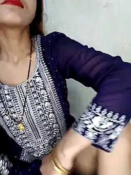 Snapshot of xpihu chatting on 11-04-25, 11:59 xpihu online show from 11-04-25, 11:59