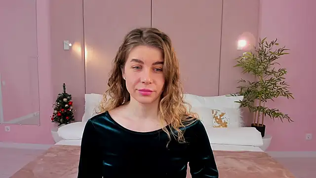 Snapshot of VikkiStorm chatting on 12-06-24, 04:03 VikkiStorm online show from 12-06-24, 04:03