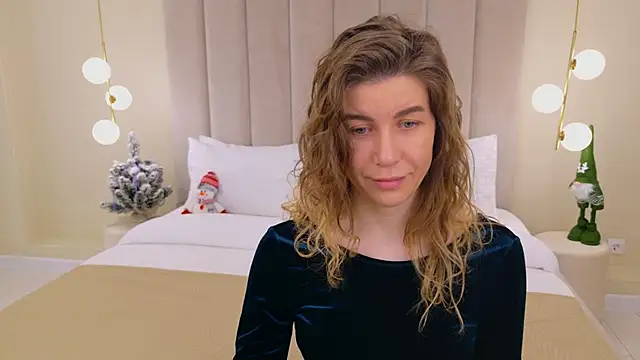 Snapshot of VikkiStorm chatting on 12-29-24, 03:11 VikkiStorm online show from 12-29-24, 03:11