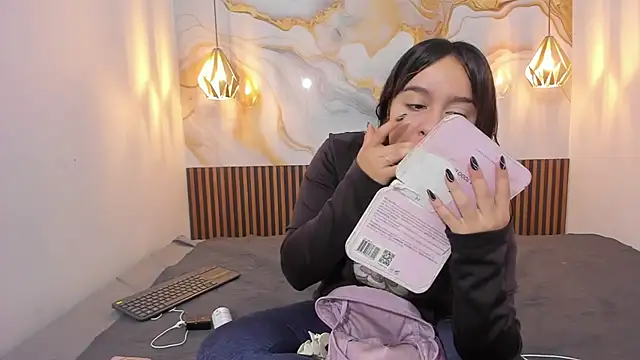 MelissaGilll online show from 11-30-25, 01:15