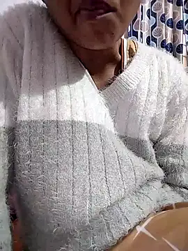 Snapshot of shalini_fire chatting on 01-16-25, 10:10 shalini fire online show from 01-16-25, 10:10