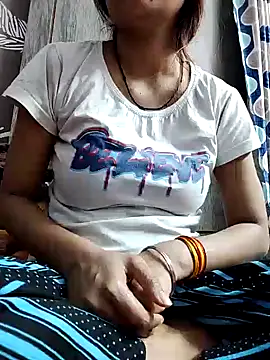 Snapshot of shalini_fire chatting on 02-28-25, 05:15 shalini fire online show from 02-28-25, 05:15