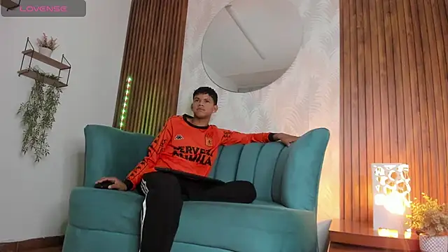 Jeffry wolvess online show from 01-25-25, 01:30