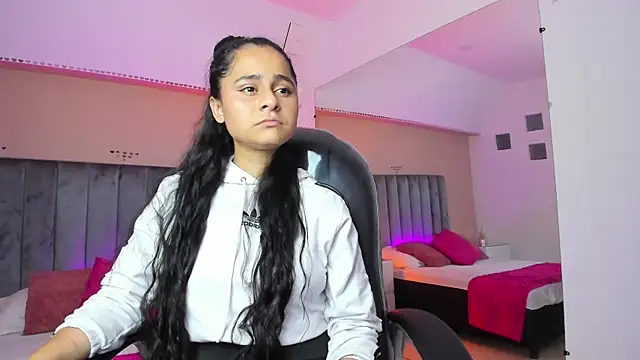 Giselle Roldan online show from 06-03-26, 03:31