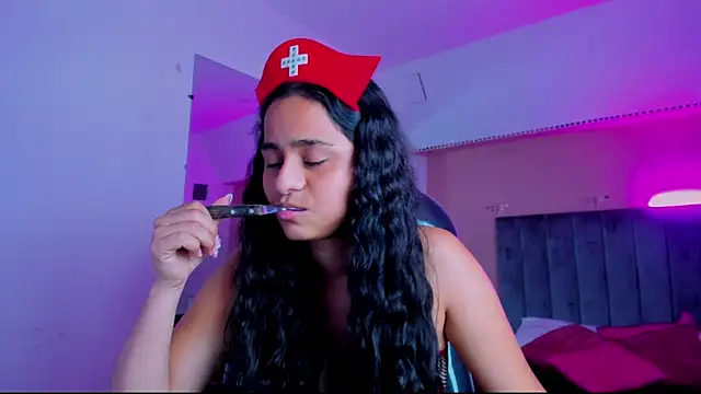 Giselle Roldan online show from 07-19-26, 04:05
