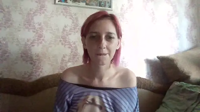 Snapshot of Ketti_mom chatting on 06-29-26, 01:22 Ketti mom online show from 06-29-26, 01:22