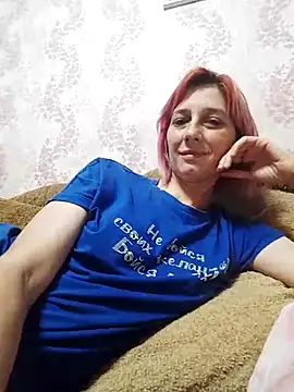 Snapshot of Ketti_mom chatting on 07-12-26, 05:48 Ketti mom online show from 07-12-26, 05:48