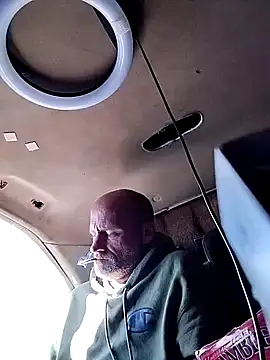 Snapshot of DatingProfile_USA_43_str8 chatting on 01-14-25, 05:23 DatingProfile USA 43 str8 online show from 01-14-25, 05:23