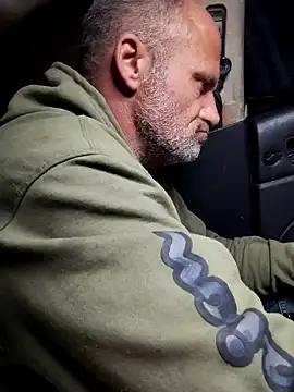 Snapshot of DatingProfile_USA_43_str8 chatting on 02-11-25, 07:02 DatingProfile USA 43 str8 online show from 02-11-25, 07:02