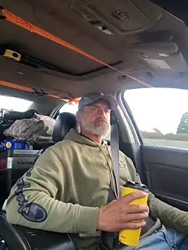 Snapshot of DatingProfile_USA_43_str8 chatting on 10-08-25, 03:09 DatingProfile USA 43 str8 online show from 10-08-25, 03:09