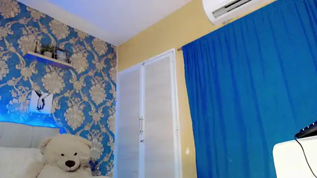 nicoledollts online show from 06-23-26, 06:28