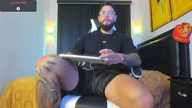 connor santtos online show from 09-09-25, 02:38