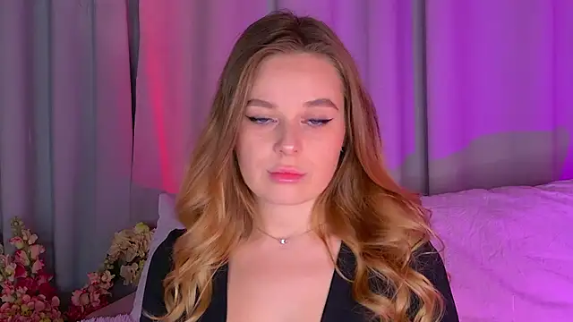 BeatriceEsmont online show from 09-17-25, 08:21