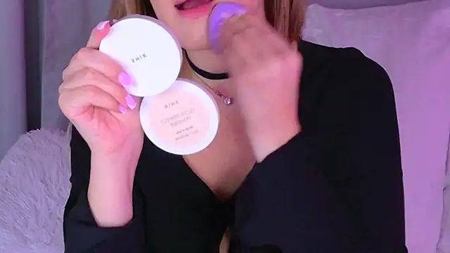 BeatriceEsmont online show from 11-16-25, 07:30