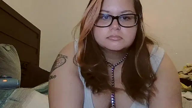 Snapshot of HoneyBear19 chatting on 02-04-26, 03:07 HoneyBear19 online show from 02-04-26, 03:07