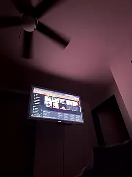 funcouple012 online show from 01-12-26, 06:18