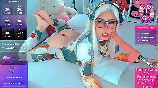 sweetalienn online show from 02-14-25, 07:07