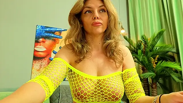EvySmithXXX online show from 06-05-26, 06:31
