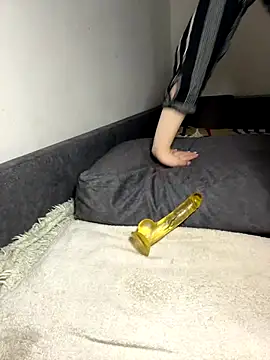 Snapshot of Mikki5P chatting on 11-11-25, 10:15 Mikki5P online show from 11-11-25, 10:15