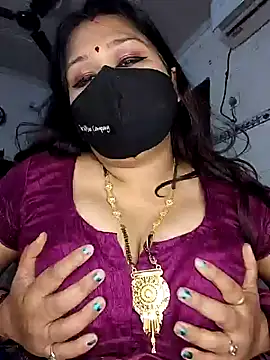 Snapshot of Mayuri77 chatting on 01-04-25, 09:32 Mayuri77 online show from 01-04-25, 09:32