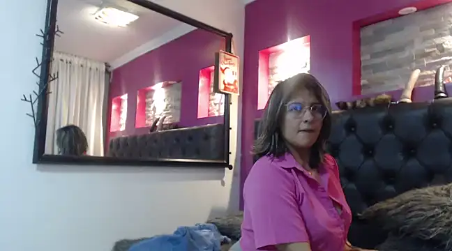 Snapshot of Pandoracherry chatting on 12-19-24, 05:18 Pandoracherry online show from 12-19-24, 05:18