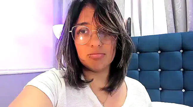 Snapshot of Pandoracherry chatting on 02-23-25, 09:00 Pandoracherry online show from 02-23-25, 09:00