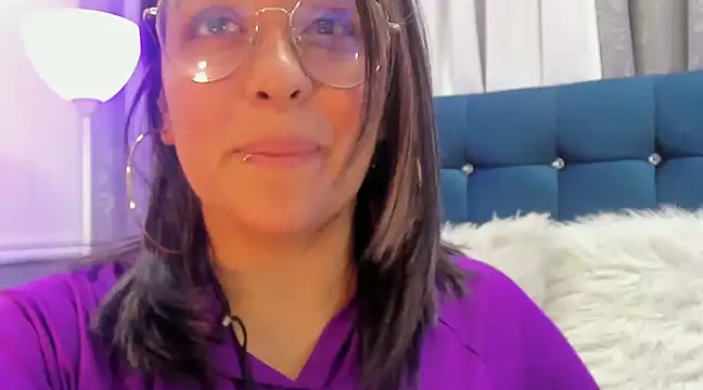 Snapshot of Pandoracherry chatting on 03-08-25, 02:45 Pandoracherry online show from 03-08-25, 02:45