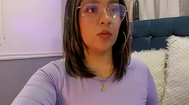 Snapshot of Pandoracherry chatting on 03-13-25, 02:05 Pandoracherry online show from 03-13-25, 02:05