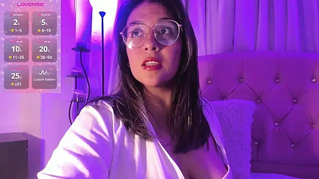 Snapshot of Pandoracherry chatting on 11-29-25, 04:37 Pandoracherry online show from 11-29-25, 04:37