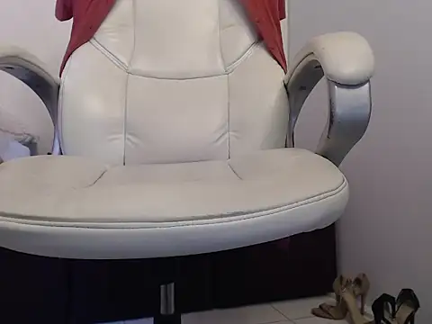 Xileny-Halliwey online show from 01-08-25, 01:41