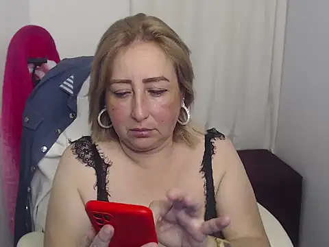 Xileny-Halliwey online show from 01-11-25, 01:06