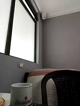 Snapshot of ElizabethWeil chatting on 01-28-25, 12:00 ElizabethWeil online show from 01-28-25, 12:00