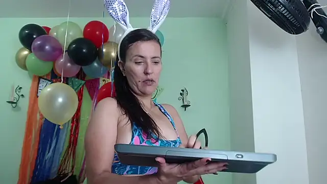Snapshot of GeorginaBianco chatting on 02-28-25, 12:31 GeorginaBianco online show from 02-28-25, 12:31