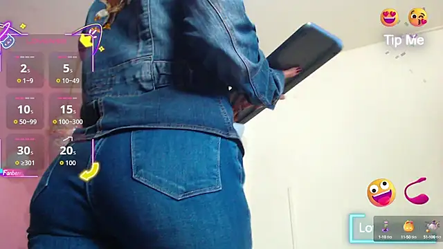 Snapshot of GeorginaBianco chatting on 09-29-25, 12:10 GeorginaBianco online show from 09-29-25, 12:10