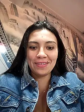 LIZ-06  online show from 02-13-25, 09:49