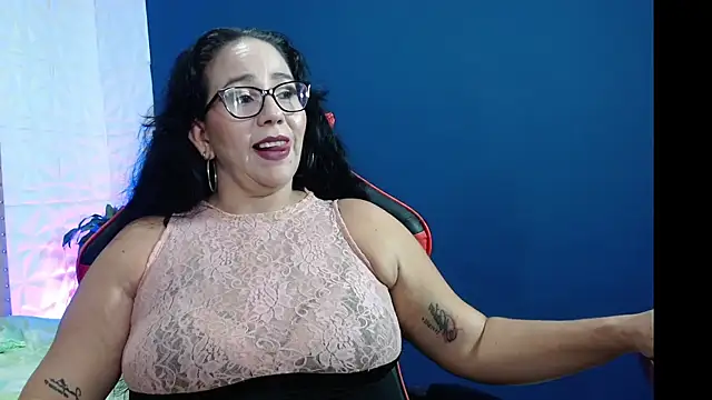 Snapshot of ashleylove_prg chatting on 12-29-24, 03:44 ashleylove prg online show from 12-29-24, 03:44