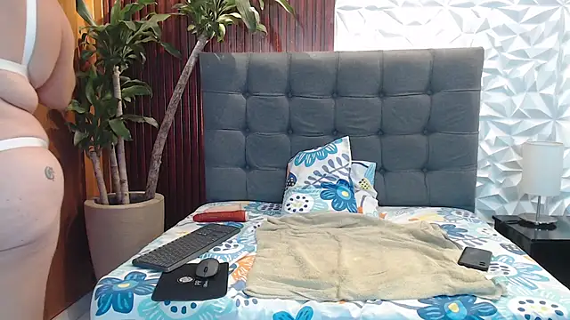 Snapshot of ashleylove_prg chatting on 12-30-24, 02:53 ashleylove prg online show from 12-30-24, 02:53