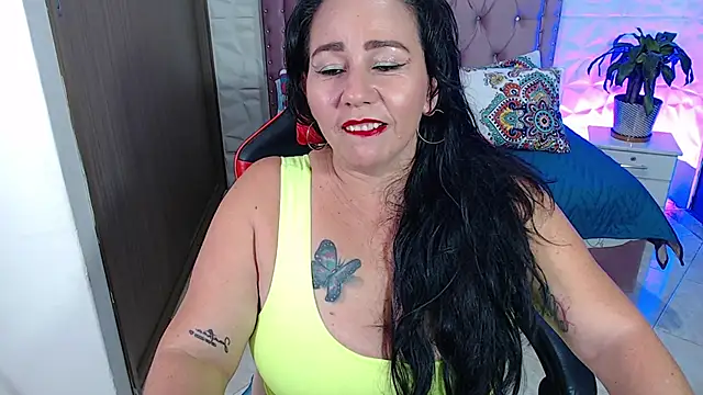 Snapshot of ashleylove_prg chatting on 03-12-25, 06:51 ashleylove prg online show from 03-12-25, 06:51