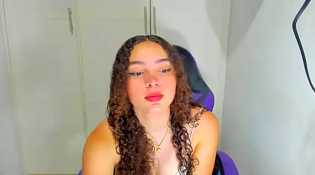 Lily anal squirt  online show from 12-12-24, 07:59