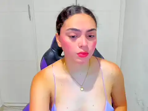 Lily anal squirt  online show from 01-03-25, 08:01