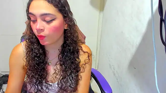 Lily anal squirt  online show from 01-07-25, 08:42