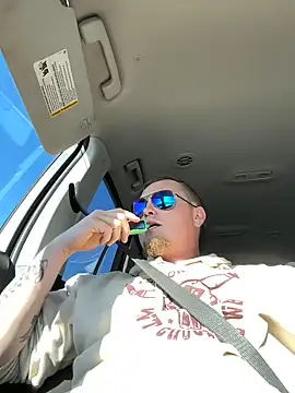 Snapshot of Badazzcouple chatting on 12-20-24, 06:35 Badazzcouple online show from 12-20-24, 06:35