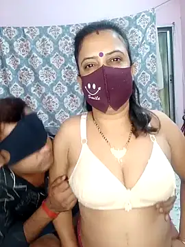 Snapshot of Cute-manisha chatting on 01-10-25, 02:04 Cute-manisha online show from 01-10-25, 02:04