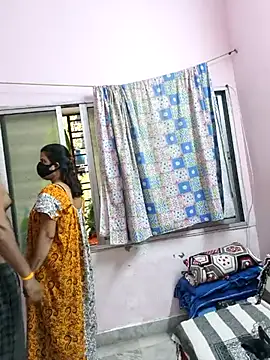 Snapshot of Cute-manisha chatting on 02-13-25, 11:06 Cute-manisha online show from 02-13-25, 11:06