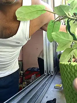 Snapshot of Cute-manisha chatting on 03-12-25, 02:30 Cute-manisha online show from 03-12-25, 02:30