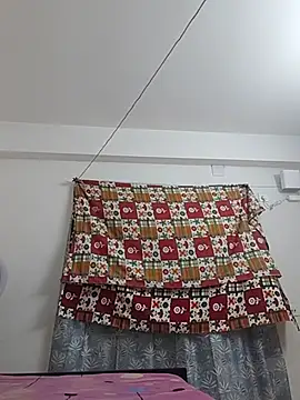 Snapshot of Cute-manisha chatting on 09-10-25, 03:56 Cute-manisha online show from 09-10-25, 03:56