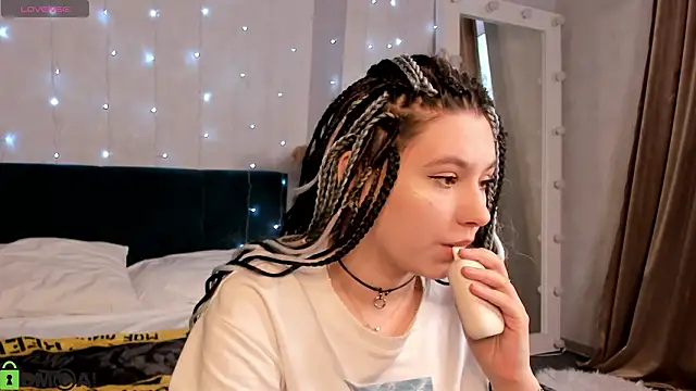 Bonni Meiz online show from 03-10-26, 04:06