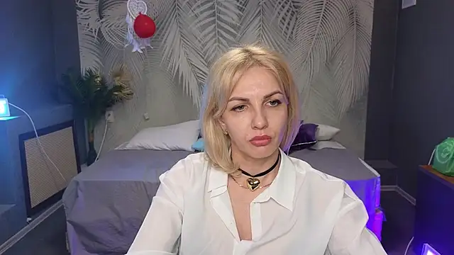 Snapshot of Barbara_Blonde chatting on 03-15-25, 08:58 Barbara Blonde online show from 03-15-25, 08:58