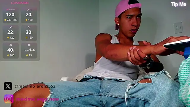 maximo vega newv online show from 09-08-25, 03:33