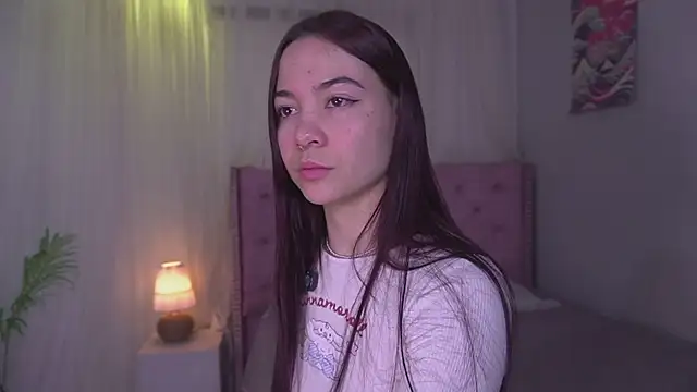 Lia Sweett  online show from 07-27-26, 04:58